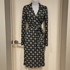 DVF Wrap Midi Dress Blue & Black Medallion Flower Pattern Long Sleeves Size 6